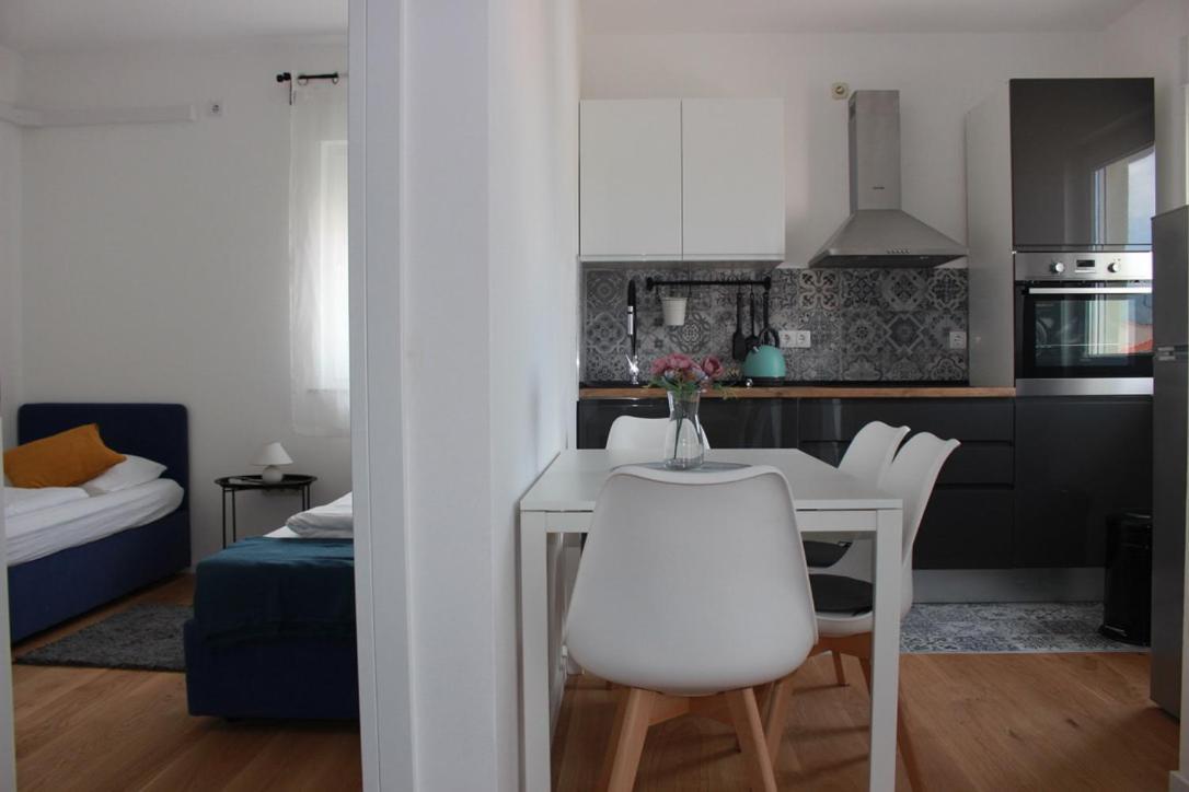 Apartments Luce Trogir Extérieur photo